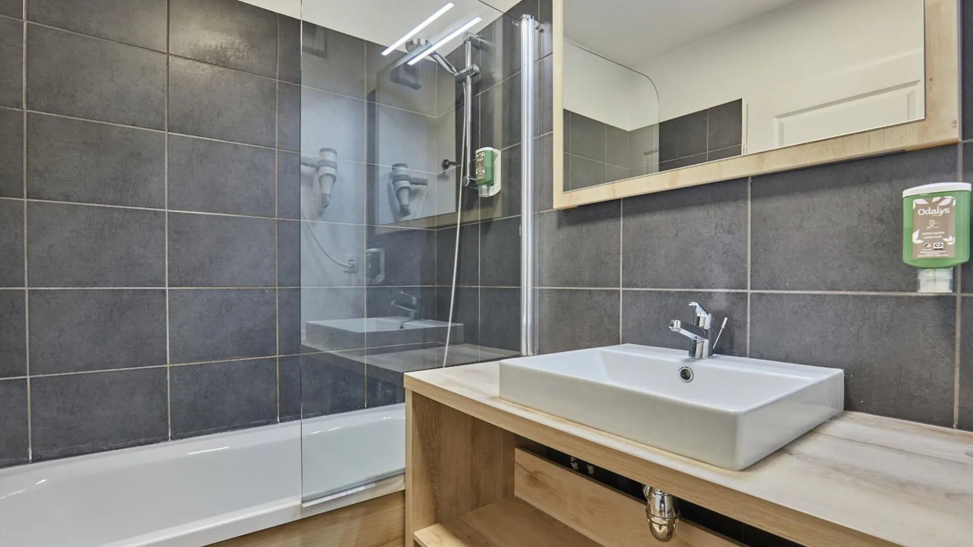 *** Apartahotel Odalys City Aix en Provence Le Clos de la Chartreuse Aix-en-Provence Francia